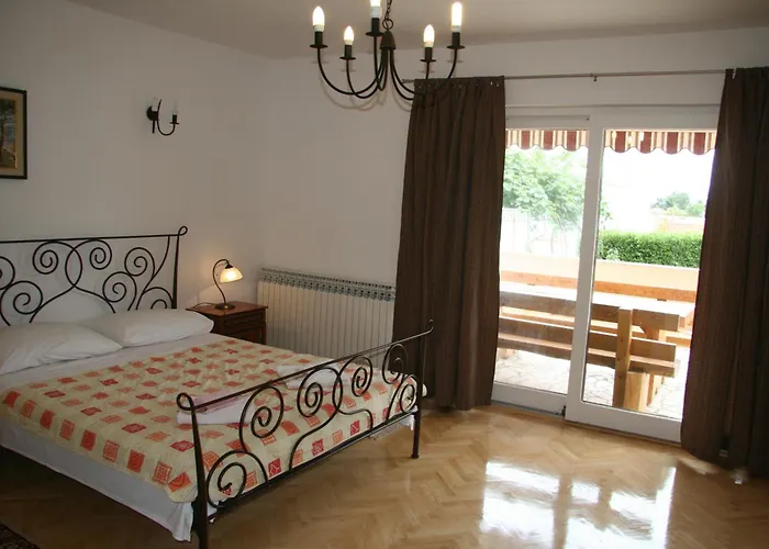 Apartments Karabaic Krk