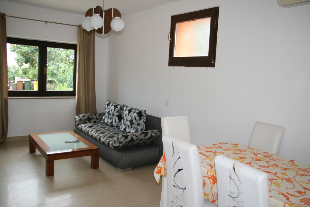 Apartment Karabaic Krk